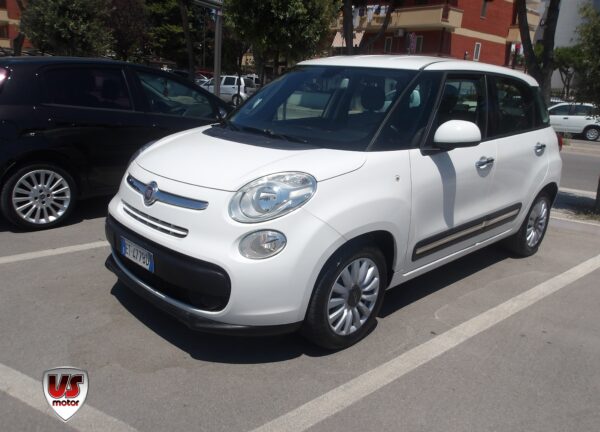 FIAT 500L - immagine 3