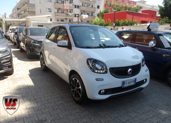 SMART FORFOUR