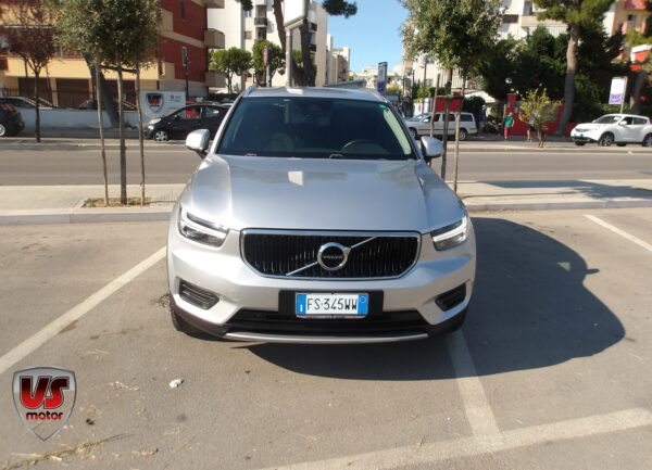 VOLVO XC40 - immagine 2