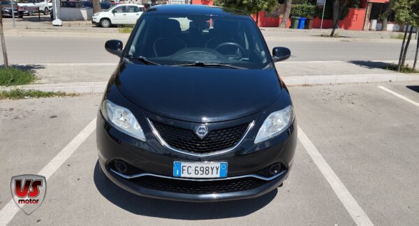 LANCIA YPSILON - immagine 2