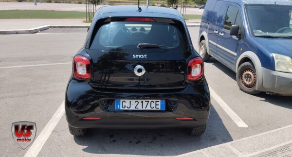 SMART FORFOUR - immagine 4