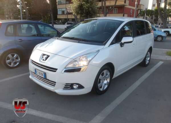 PEUGEOT 5008 - immagine 3