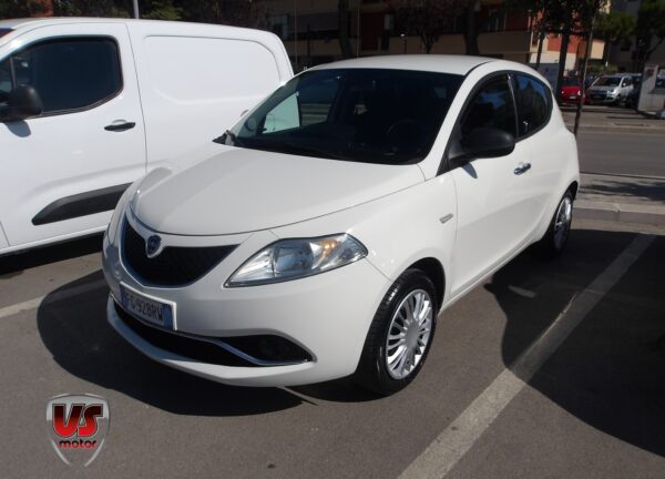 LANCIA YPSILON - immagine 3