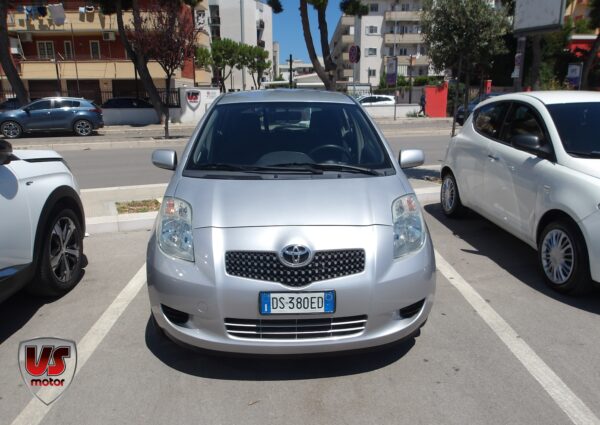 TOYOTA YARIS - immagine 2