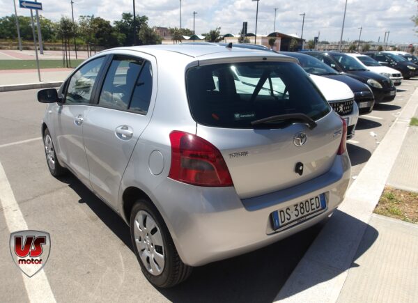 TOYOTA YARIS - immagine 4
