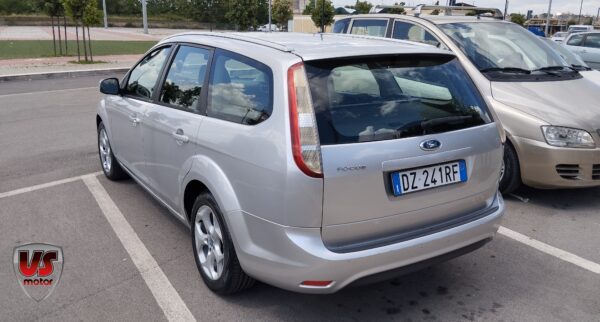 FORD FOCUS - immagine 4