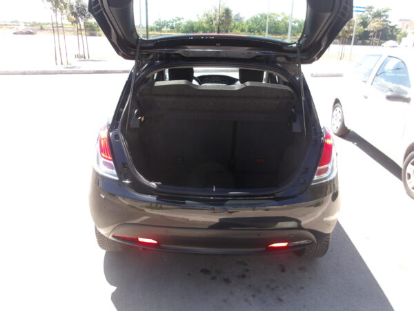 LANCIA YPSILON - immagine 4