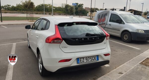 VOLVO V40 - immagine 3
