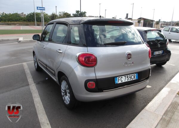 FIAT 500L - immagine 2