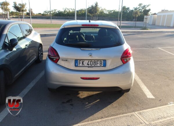 PEUGEOT 208 - immagine 3