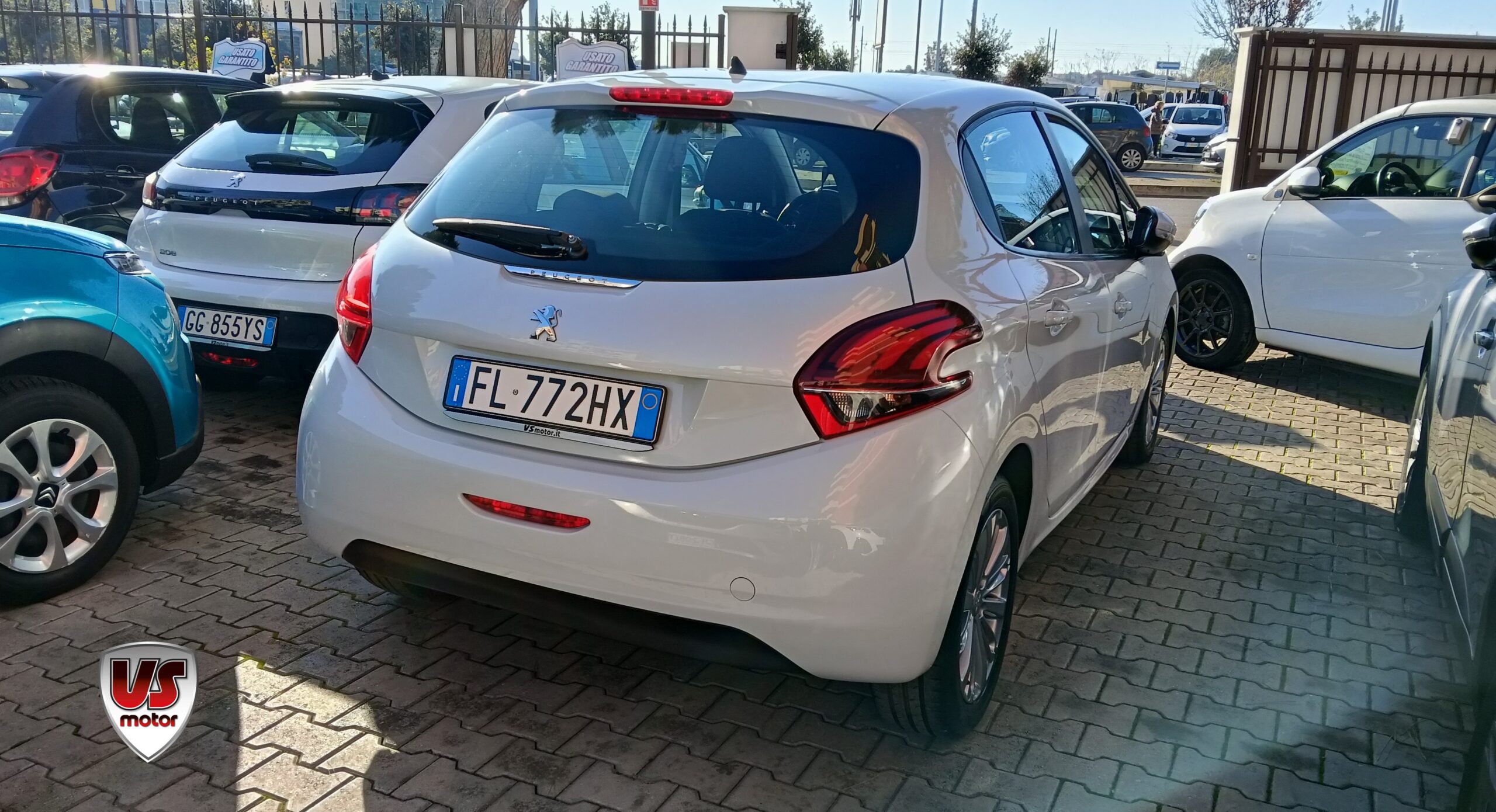 PEUGEOT 208 - immagine 3