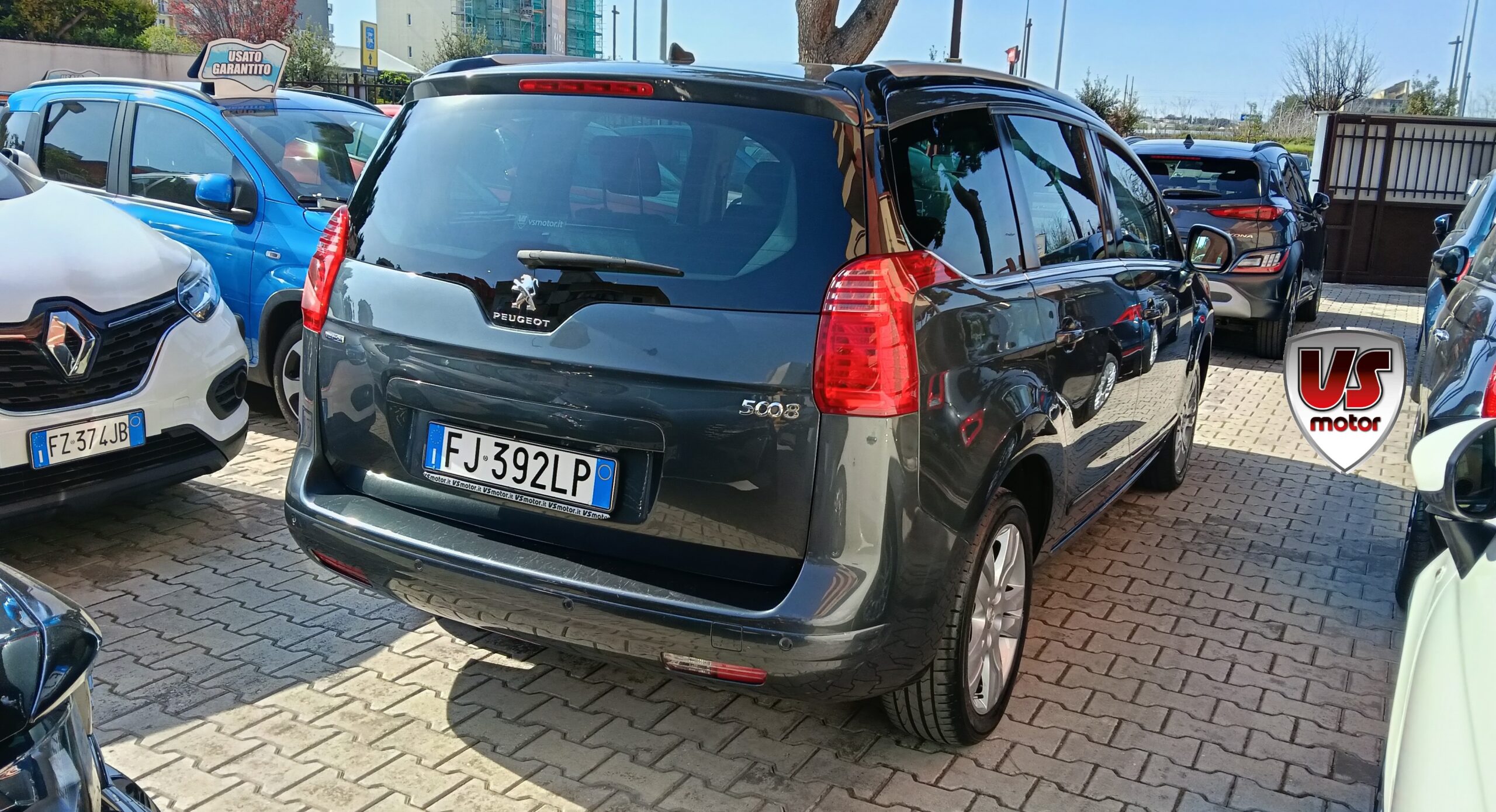 PEUGEOT 5008 - immagine 3
